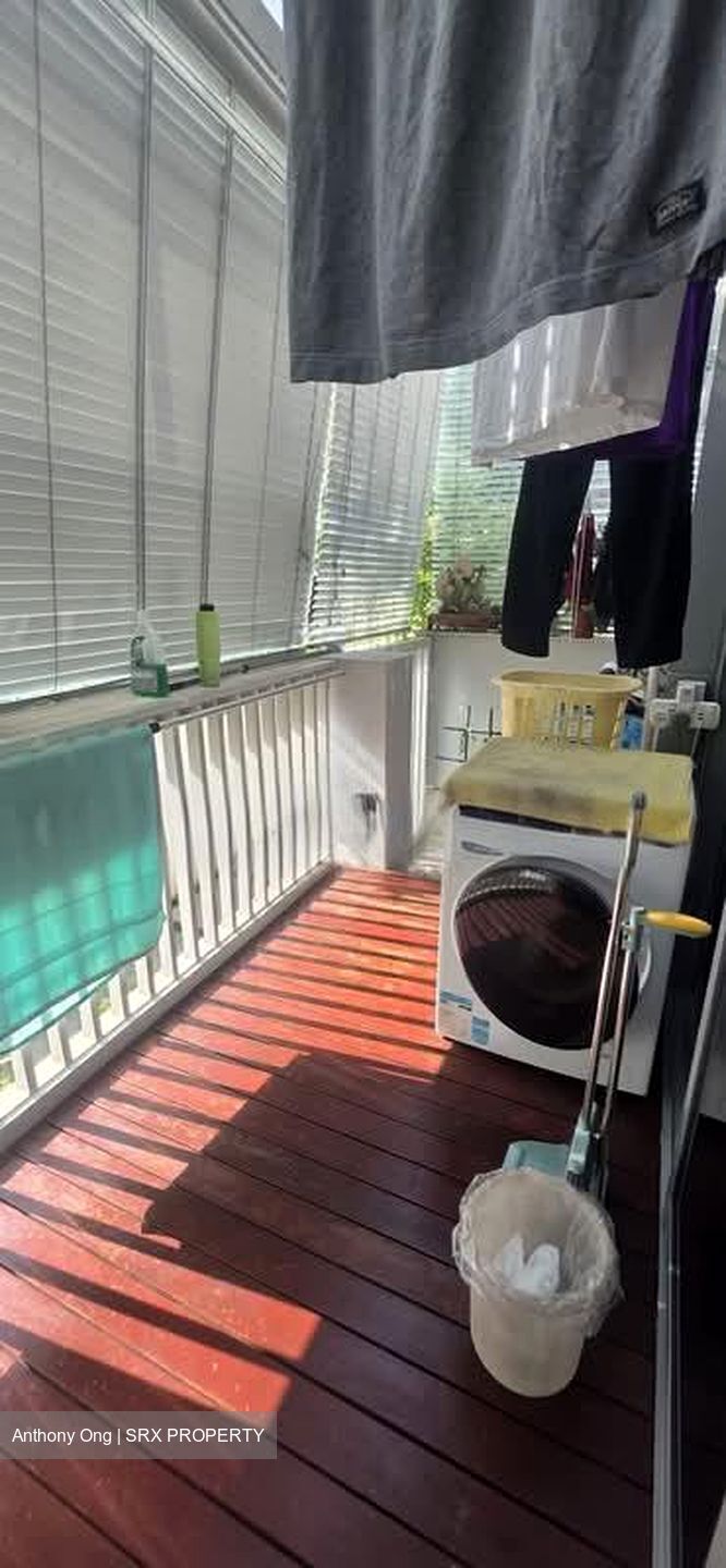 Woodgrove Condominium (D25), Condominium #564570111
